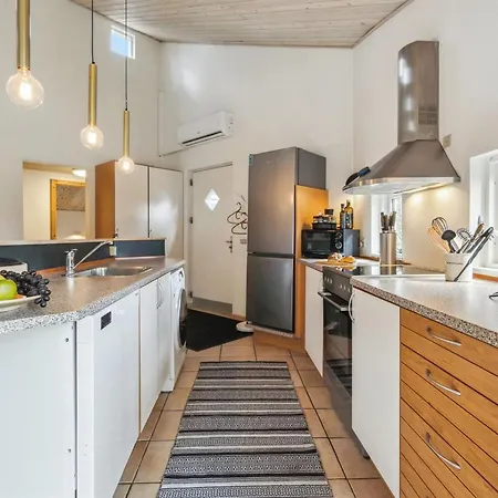 Prázdninový dům Amanda - 30km From The Sea By Interhome