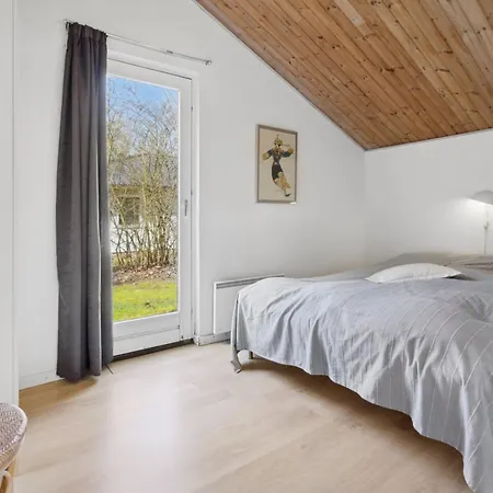 Amanda - 30km From The Sea By Interhome *