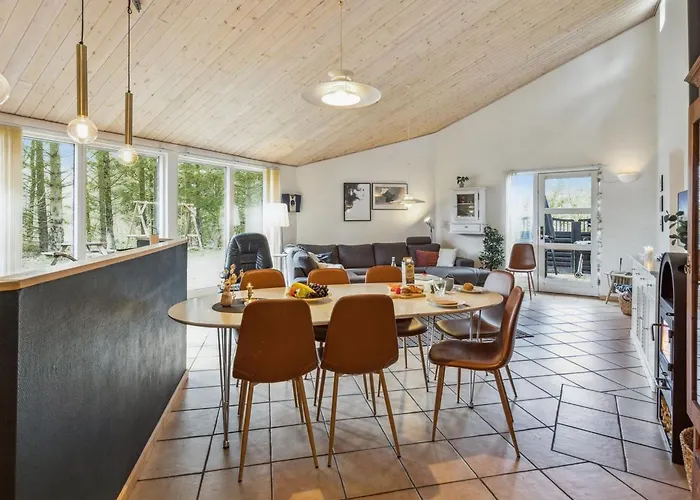 Amanda - 30km From The Sea By Interhome *