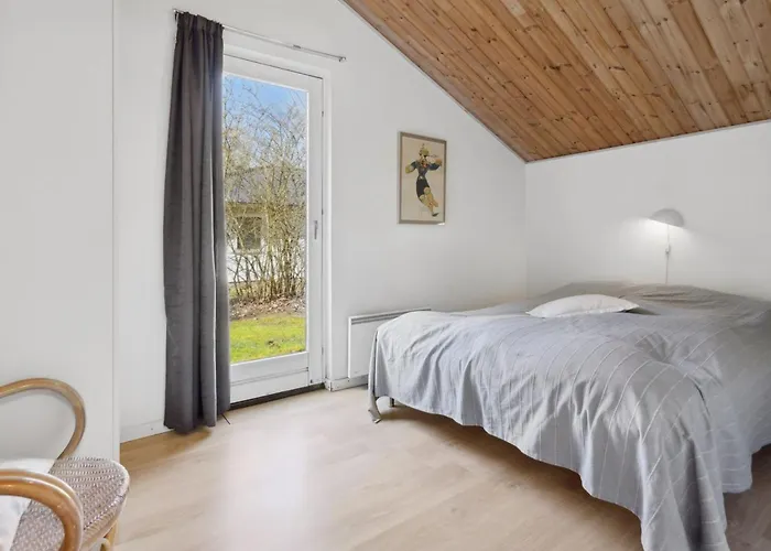 Amanda - 30km From The Sea By Interhome *